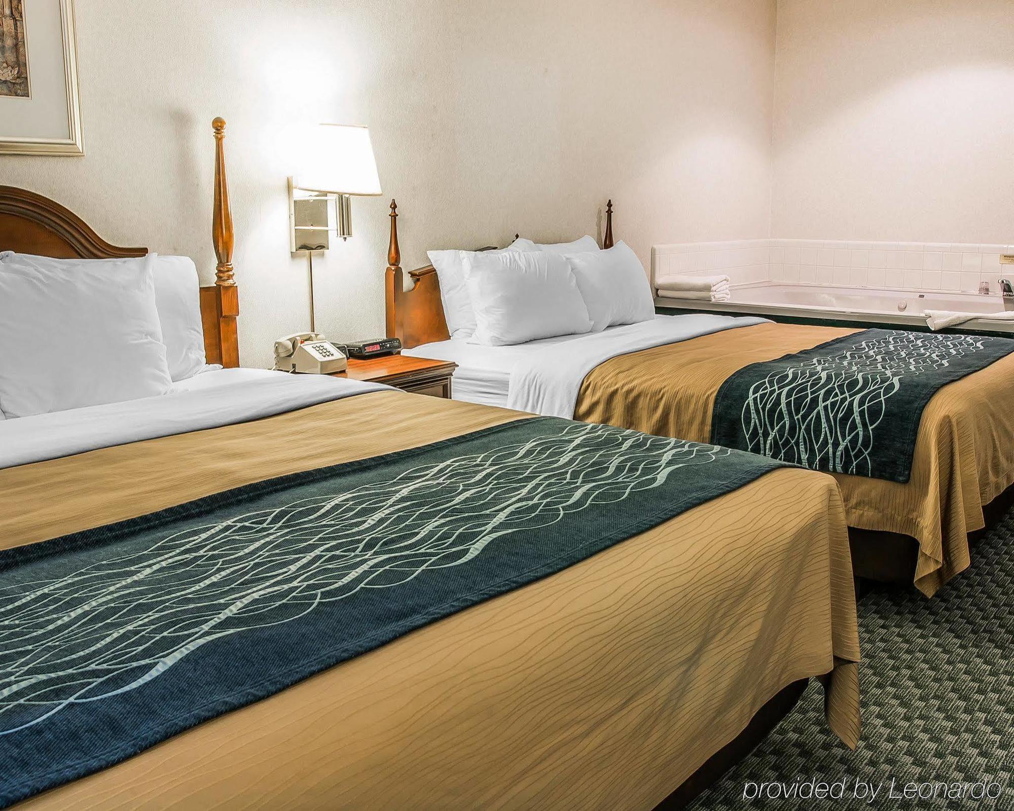 Dunes Express Inn And Suites Hart Exterior photo