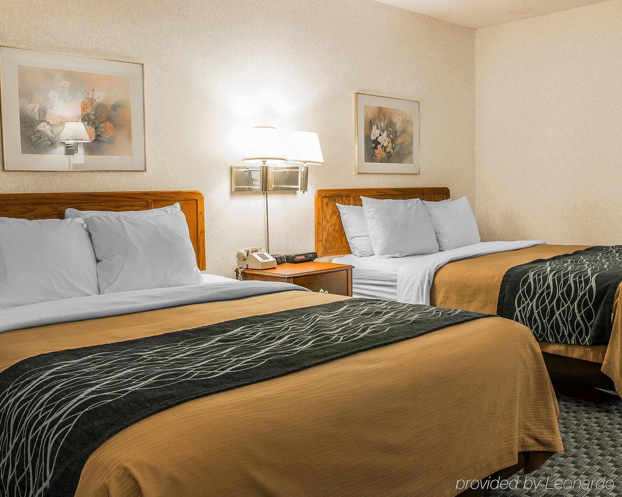 Dunes Express Inn And Suites Hart Exterior photo