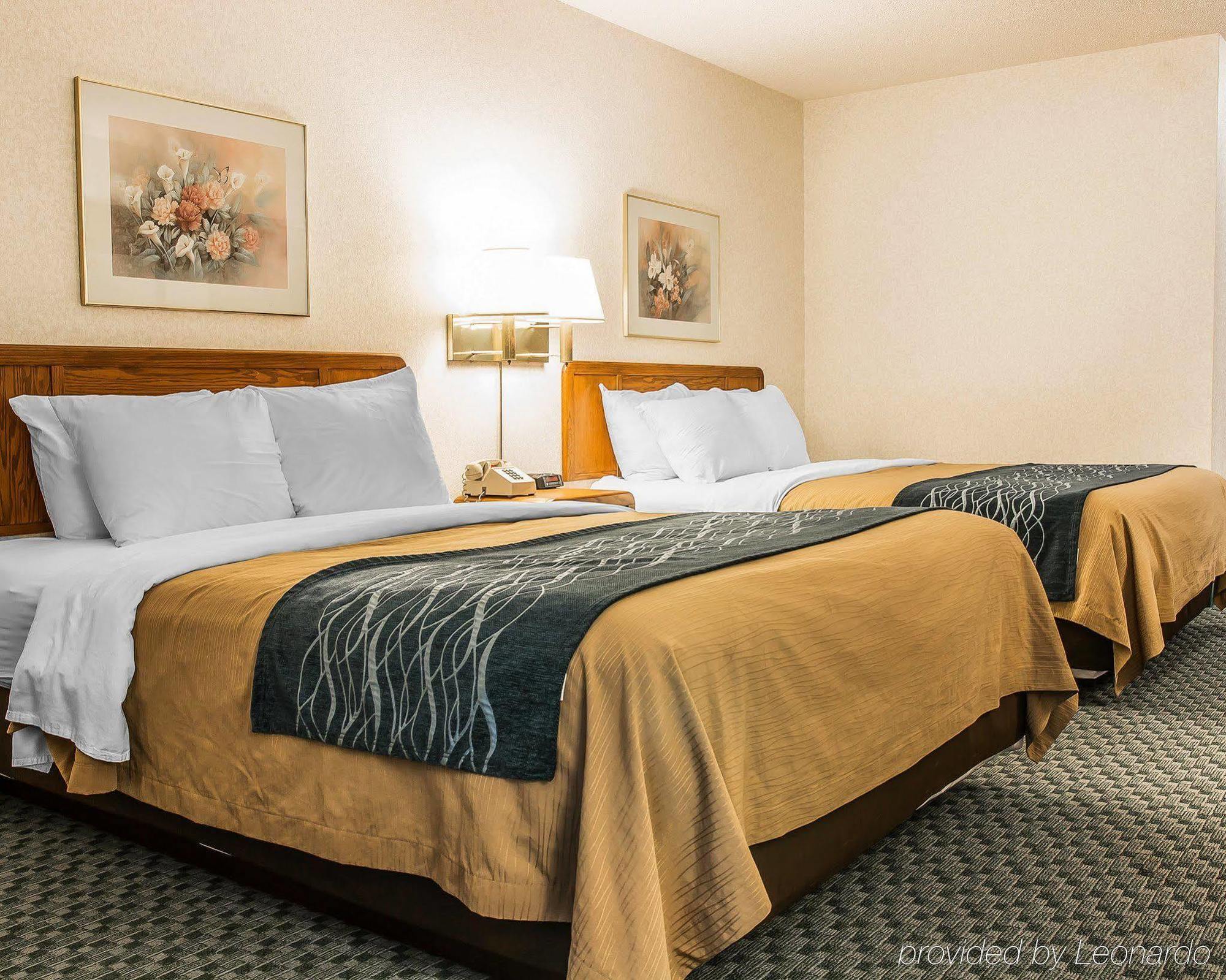 Dunes Express Inn And Suites Hart Exterior photo